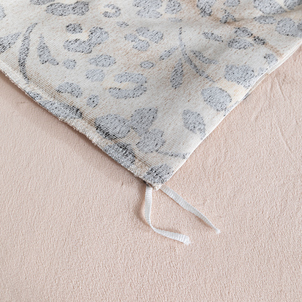 91家纺网 家纺一手货源 找家纺 锦罗绣 2025新款全消光兔绒300克牛奶绒四件套 享乐一生