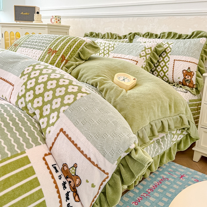 归属 2025新款牛奶绒床盖四件套 佳期如梦熊