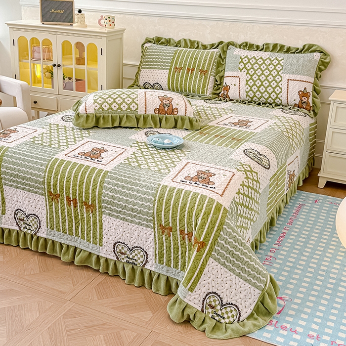 91家纺网 家纺一手货源 找家纺 归属 2025新款牛奶绒床盖四件套 佳期如梦熊