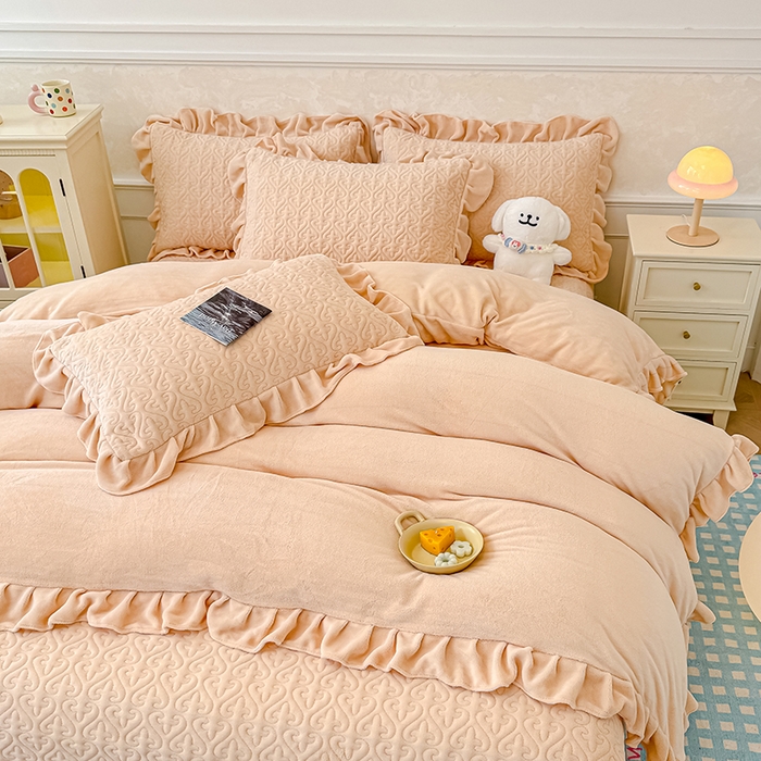 91家纺网 家纺一手货源 找家纺 归属 2025新款牛奶绒床盖四件套 卡其色