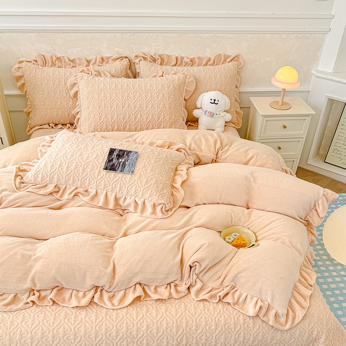 91家纺网 家纺一手货源 找家纺 归属 2025新款牛奶绒床盖四件套 卡其色