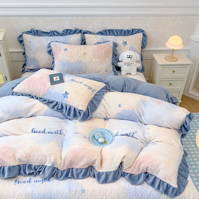 91家纺网 家纺一手货源 找家纺 归属 2025新款牛奶绒床盖四件套 浪漫星空蓝