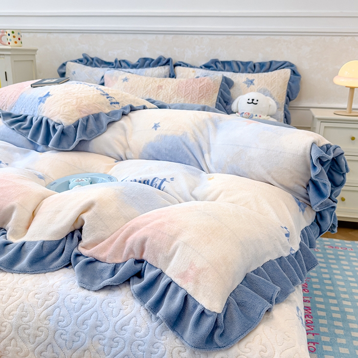 91家纺网 家纺一手货源 找家纺 归属 2025新款牛奶绒床盖四件套 浪漫星空蓝