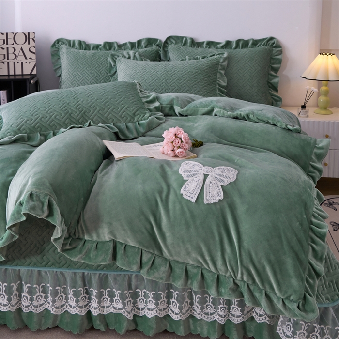 91家纺网 家纺一手货源 找家纺 畅畅家纺 2025新款11斤韩版冬季超柔加厚牛奶绒蝴蝶花边床盖四件套 果绿