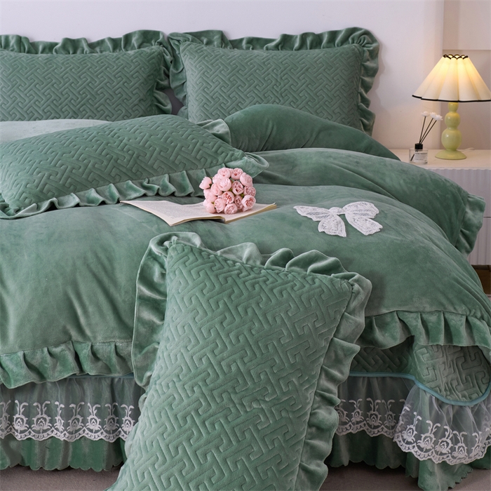 91家纺网 家纺一手货源 找家纺 畅畅家纺 2025新款11斤韩版冬季超柔加厚牛奶绒蝴蝶花边床盖四件套 果绿