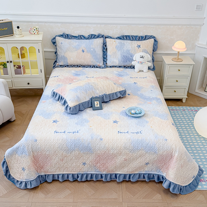 91家纺网 家纺一手货源 找家纺 归属 2025新款牛奶绒床盖四件套 浪漫星空蓝