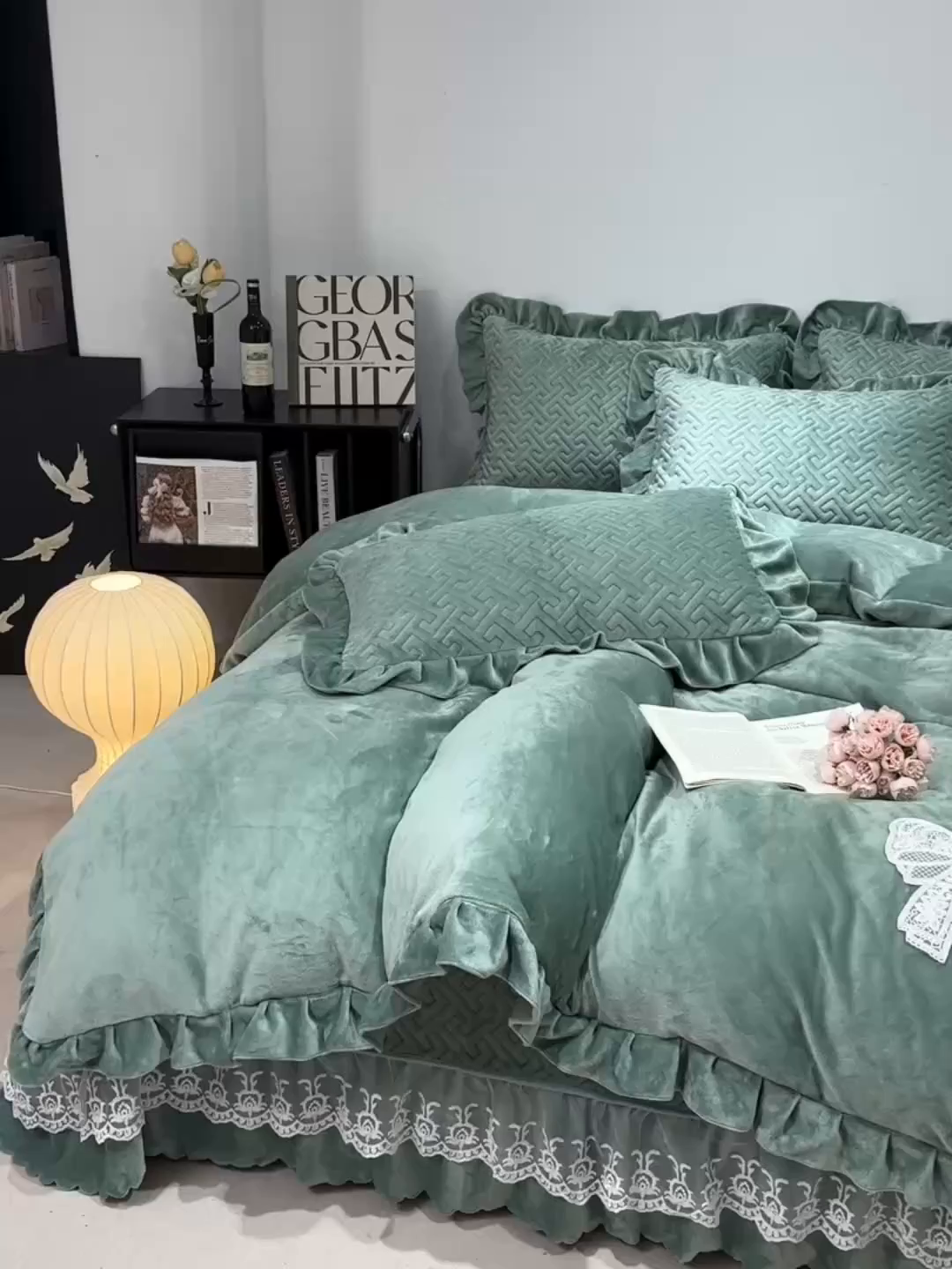 91家纺网 家纺一手货源 找家纺 畅畅家纺 2025新款11斤韩版冬季超柔加厚牛奶绒蝴蝶花边床盖四件套 果绿
