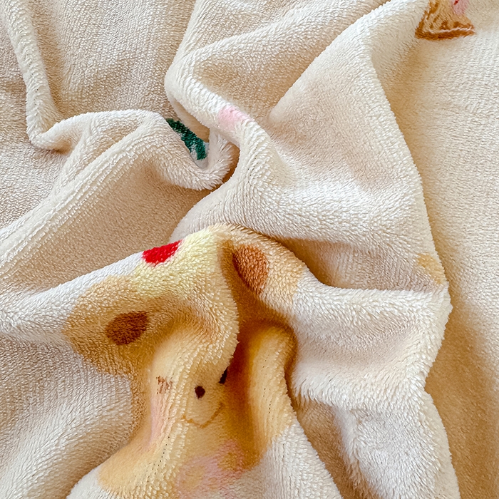 91家纺网 家纺一手货源 找家纺 归属 2025新款牛奶绒床盖四件套 奶油儿小熊