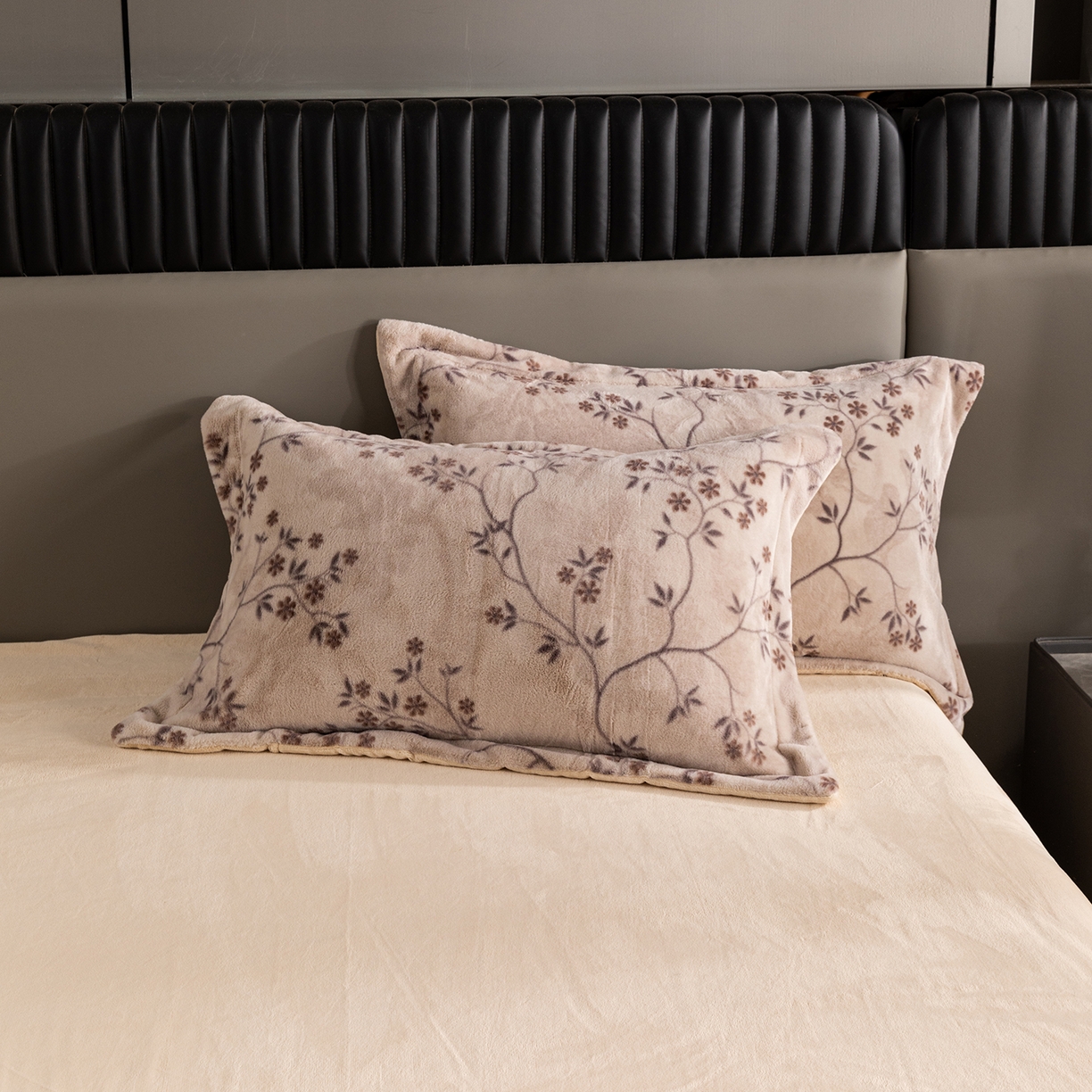 91家纺网 家纺一手货源 找家纺 （总）锦罗绣 2025新款全消光兔绒300克牛奶绒单被套