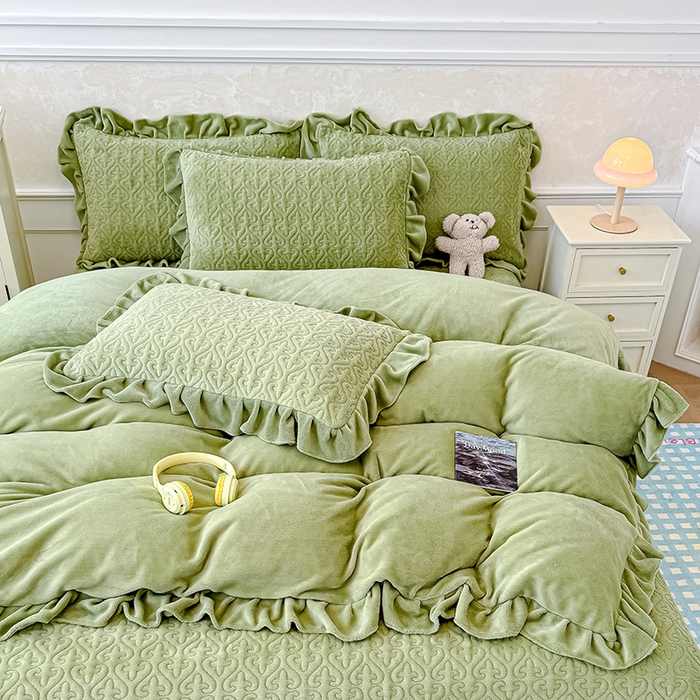 91家纺网 家纺一手货源 找家纺 归属 2025新款牛奶绒床盖四件套 苹果绿