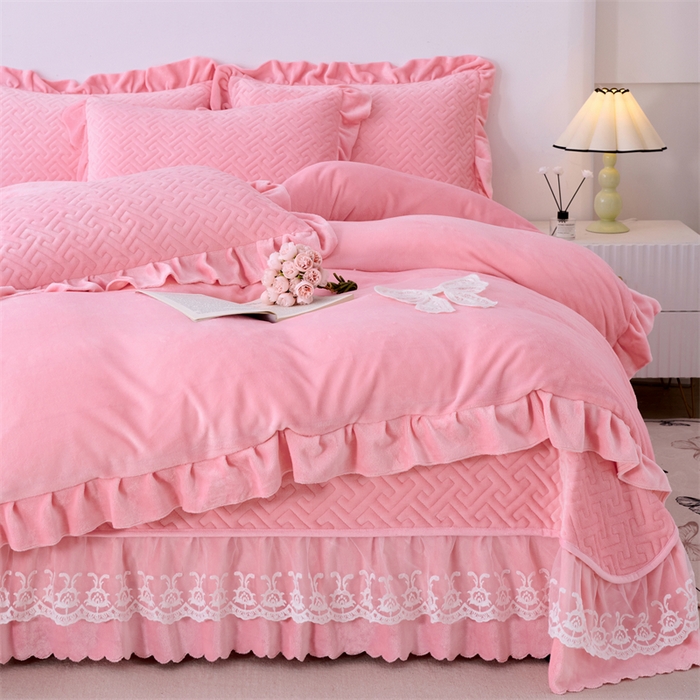91家纺网 家纺一手货源 找家纺 畅畅家纺 2025新款11斤韩版冬季超柔加厚牛奶绒蝴蝶花边床盖四件套 桃粉