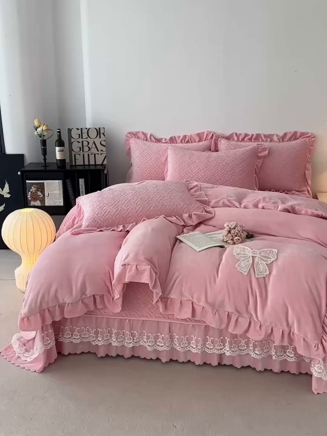 91家纺网 家纺一手货源 找家纺 畅畅家纺 2025新款11斤韩版冬季超柔加厚牛奶绒蝴蝶花边床盖四件套 桃粉