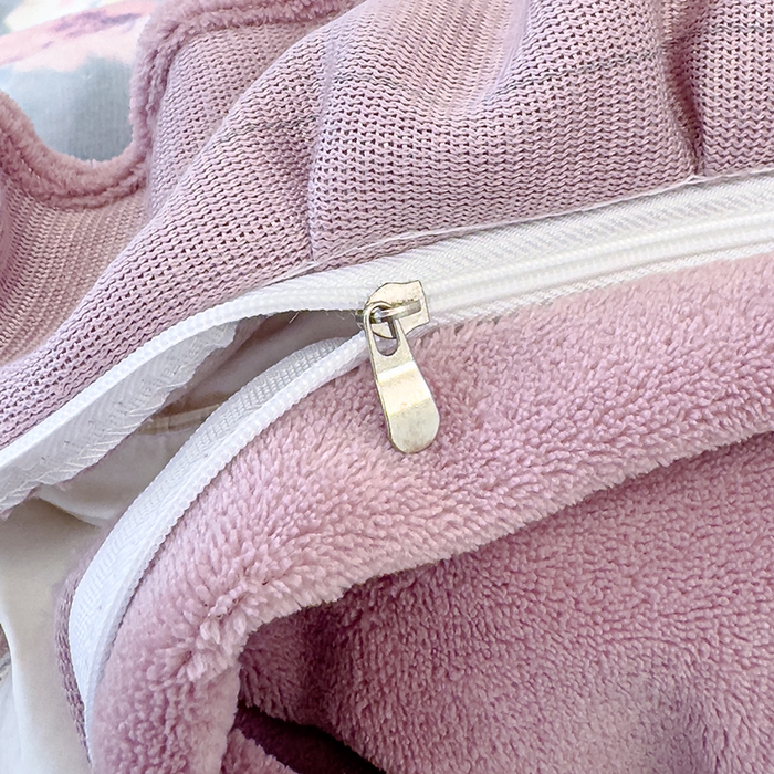 91家纺网 家纺一手货源 找家纺 归属 2025新款牛奶绒床盖四件套 水墨紫花园