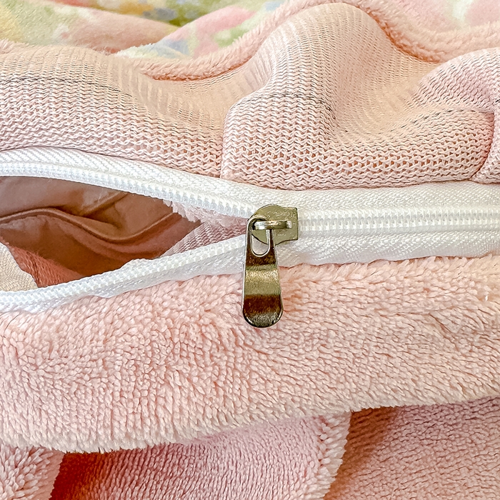 91家纺网 家纺一手货源 找家纺 归属 2025新款牛奶绒床盖四件套 碎花绮梦粉