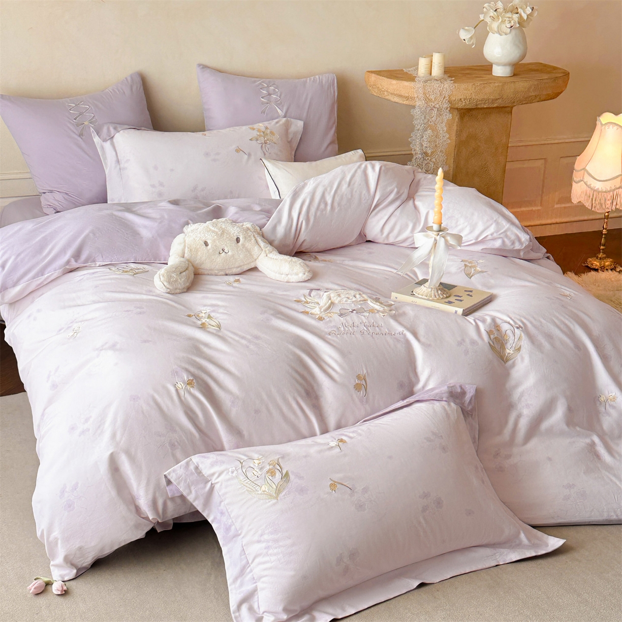 91家纺网 家纺一手货源 找家纺 蓝米卡夫 2025秋冬-全棉60支磨毛印+绣-铃兰萌兔系列（礼盒包装）提供买家秀 铃兰萌兔-紫