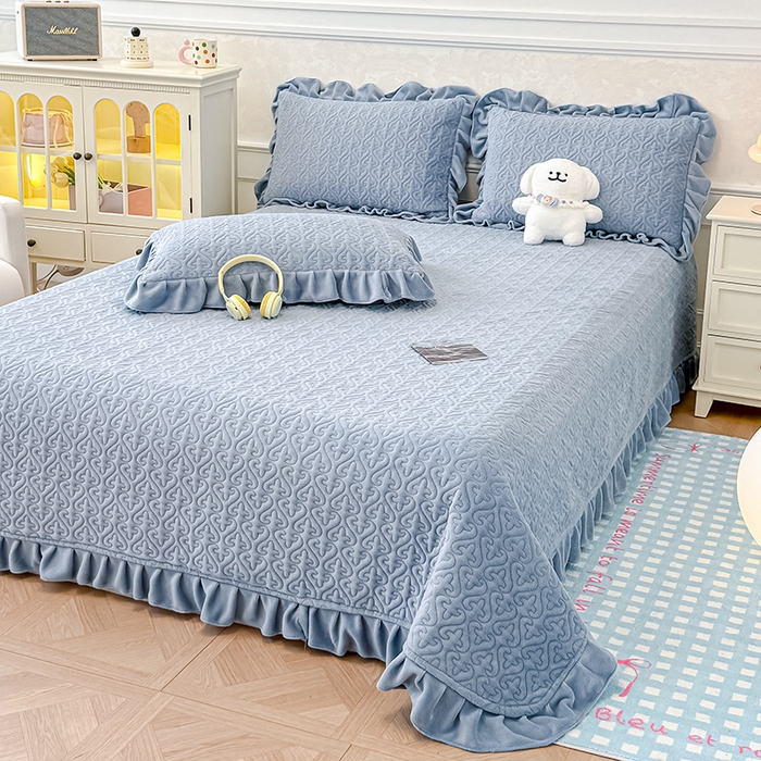 91家纺网 家纺一手货源 找家纺 归属 2025新款牛奶绒床盖四件套 天空蓝