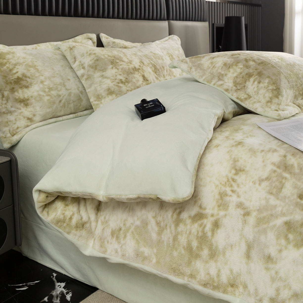 91家纺网 家纺一手货源 找家纺 锦罗绣 2025新款全消光兔绒300克牛奶绒单被套 绿野仙踪