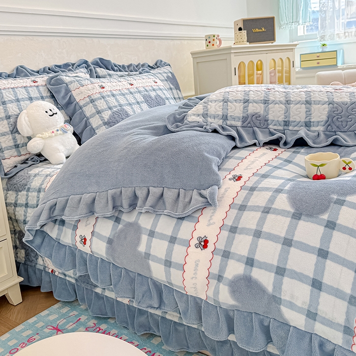 91家纺网 家纺一手货源 找家纺 归属 2025新款牛奶绒床盖四件套 西西里樱桃