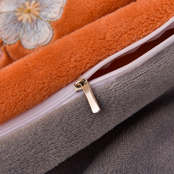 91家纺网 家纺一手货源 找家纺 畅畅家纺 2025新款A类亲肤舒适高克重牛奶绒绣花刺绣系列冬季四件套-花海 花海-桔+灰