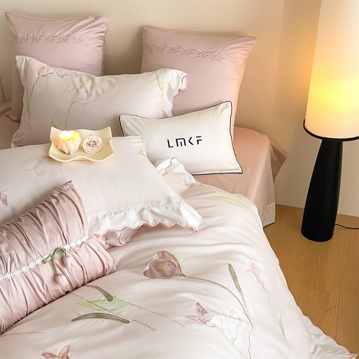 91家纺网 家纺一手货源 找家纺 蓝米卡夫 2025秋冬-全棉60支磨毛印+绣-郁金香系列（礼盒包装）提供买家秀 郁金香-粉玉