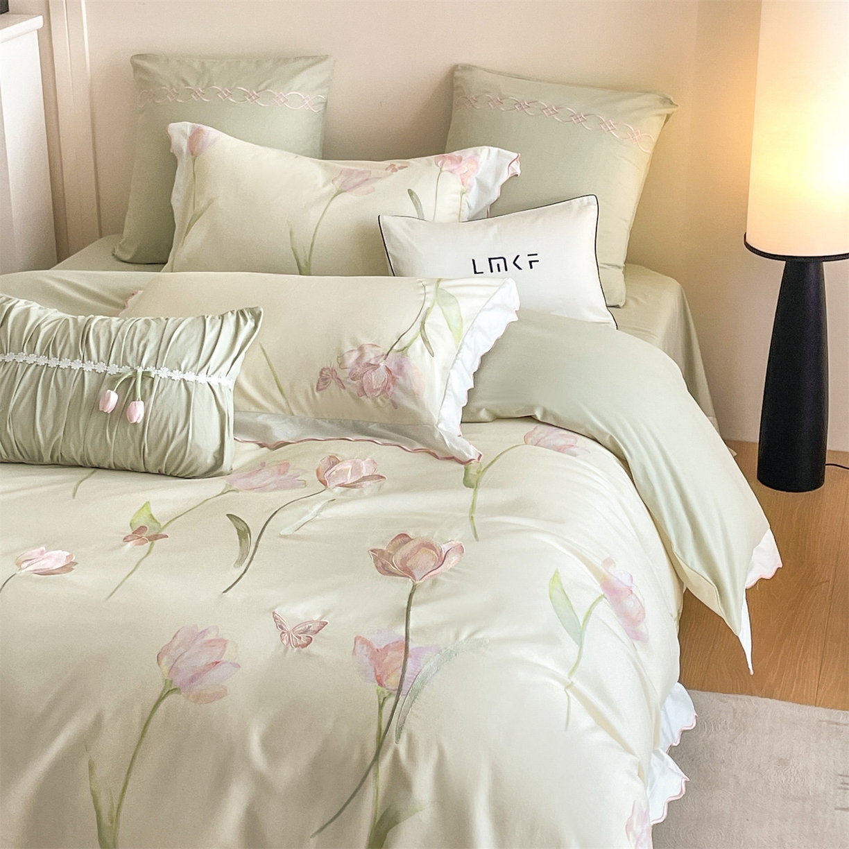 91家纺网 家纺一手货源 找家纺 蓝米卡夫 2025秋冬-全棉60支磨毛印+绣-郁金香系列（礼盒包装）提供买家秀 郁金香-米