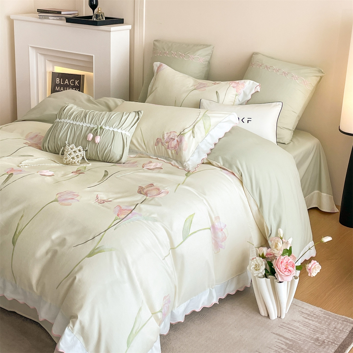 91家纺网 家纺一手货源 找家纺 蓝米卡夫 2025秋冬-全棉60支磨毛印+绣-郁金香系列（礼盒包装）提供买家秀 郁金香-米