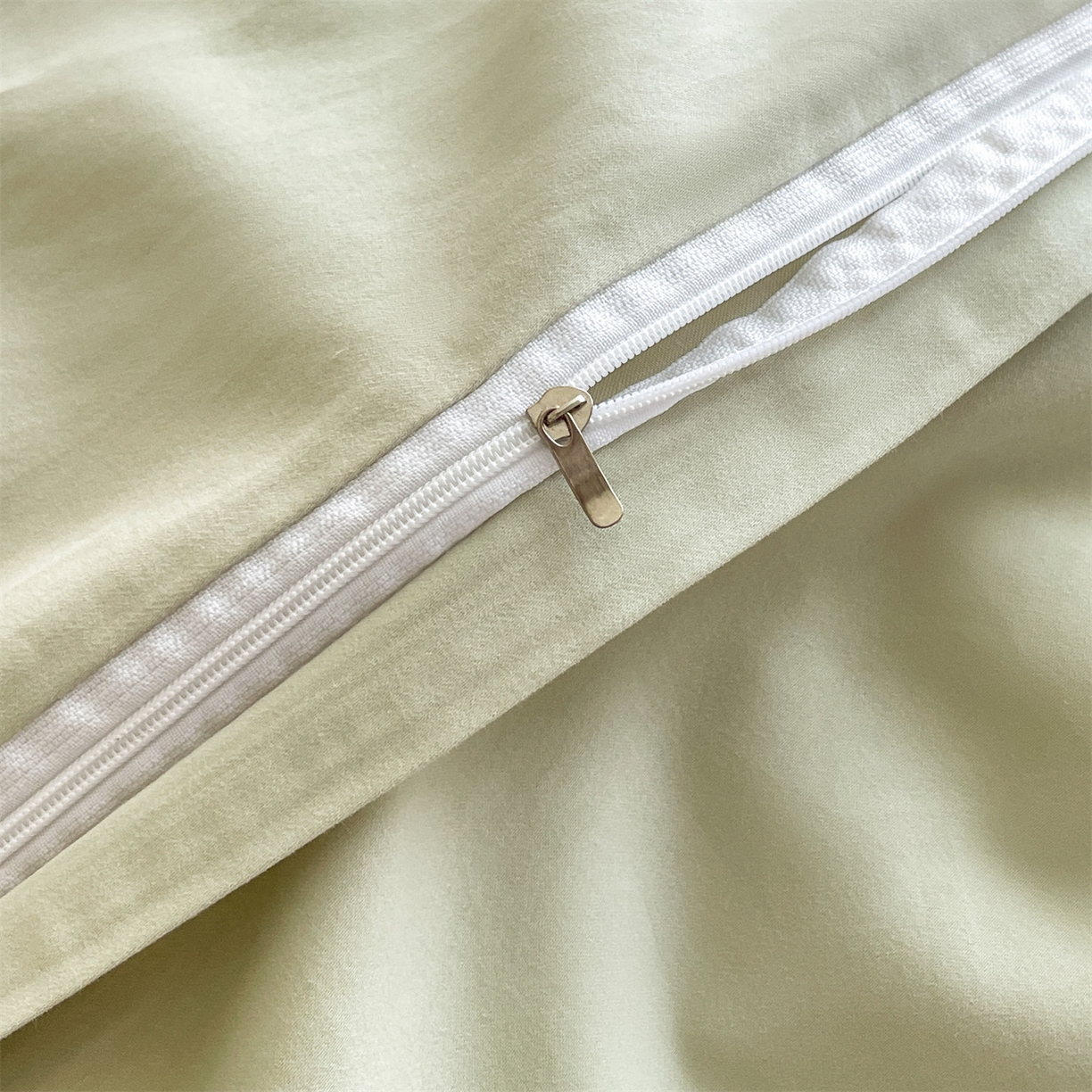 91家纺网 家纺一手货源 找家纺 蓝米卡夫 2025秋冬-全棉60支磨毛印+绣-郁金香系列（礼盒包装）提供买家秀 郁金香-米