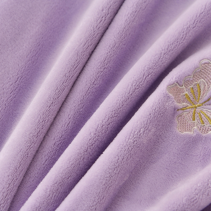 91家纺网 家纺一手货源 找家纺 畅畅家纺 2025新款A类亲肤舒适高克重牛奶绒绣花刺绣系列冬季四件套-花海 花海-紫+灰