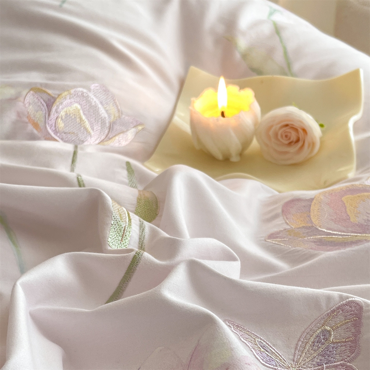 91家纺网 家纺一手货源 找家纺 蓝米卡夫 2025秋冬-全棉60支磨毛印+绣-郁金香系列（礼盒包装）提供买家秀 郁金香-紫