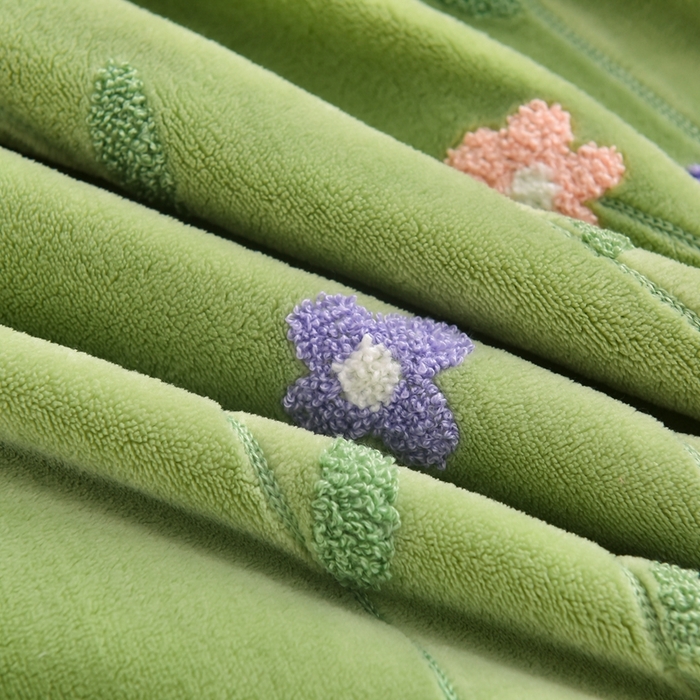 91家纺网 家纺一手货源 找家纺 畅畅家纺 2025新款A类亲肤舒适高克重牛奶绒绣花系列冬季四件套-繁花似锦 繁花似锦-草绿