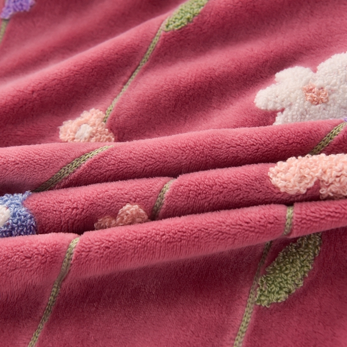 91家纺网 家纺一手货源 找家纺 畅畅家纺 2025新款A类亲肤舒适高克重牛奶绒绣花系列冬季四件套-繁花似锦 繁花似锦-豆沙+灰