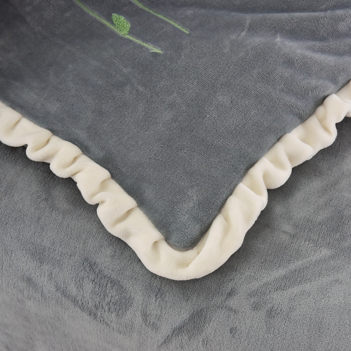 91家纺网 家纺一手货源 找家纺 畅畅家纺 2025新款A类亲肤舒适高克重牛奶绒绣花系列冬季四件套-繁花似锦 繁花似锦-高级灰