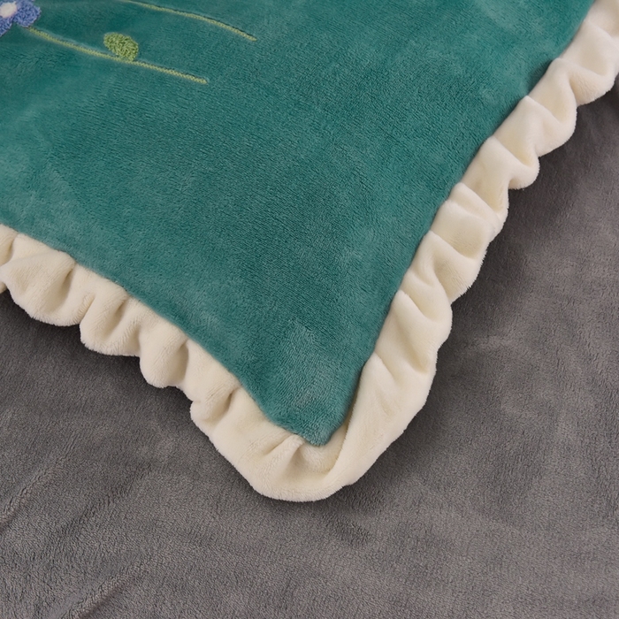 91家纺网 家纺一手货源 找家纺 畅畅家纺 2025新款A类亲肤舒适高克重牛奶绒绣花系列冬季四件套-繁花似锦 繁花似锦-湖蓝+灰