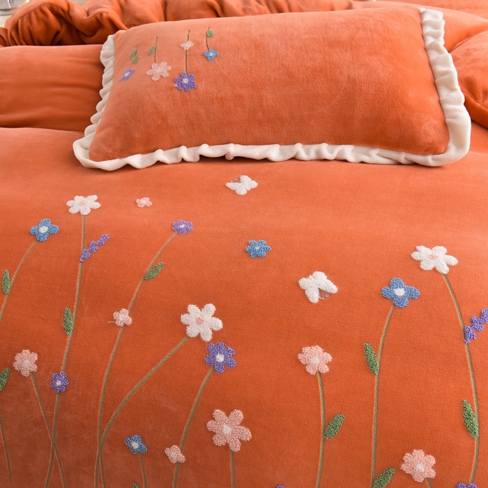 91家纺网 家纺一手货源 找家纺 畅畅家纺 2025新款A类亲肤舒适高克重牛奶绒绣花系列冬季四件套-繁花似锦 繁花似锦-桔色