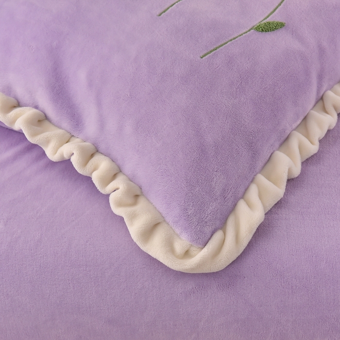 91家纺网 家纺一手货源 找家纺 畅畅家纺 2025新款A类亲肤舒适高克重牛奶绒绣花系列冬季四件套-繁花似锦 繁花似锦-紫