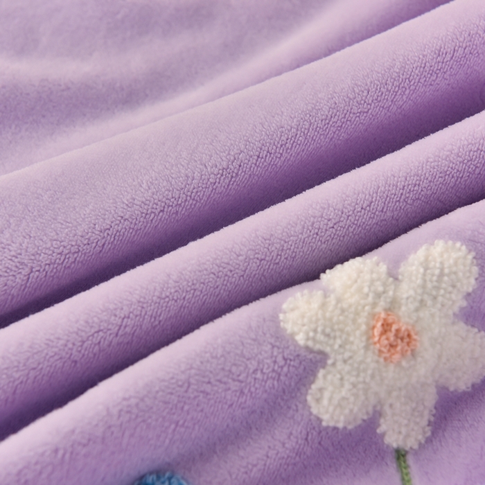 91家纺网 家纺一手货源 找家纺 畅畅家纺 2025新款A类亲肤舒适高克重牛奶绒绣花系列冬季四件套-繁花似锦 繁花似锦-紫