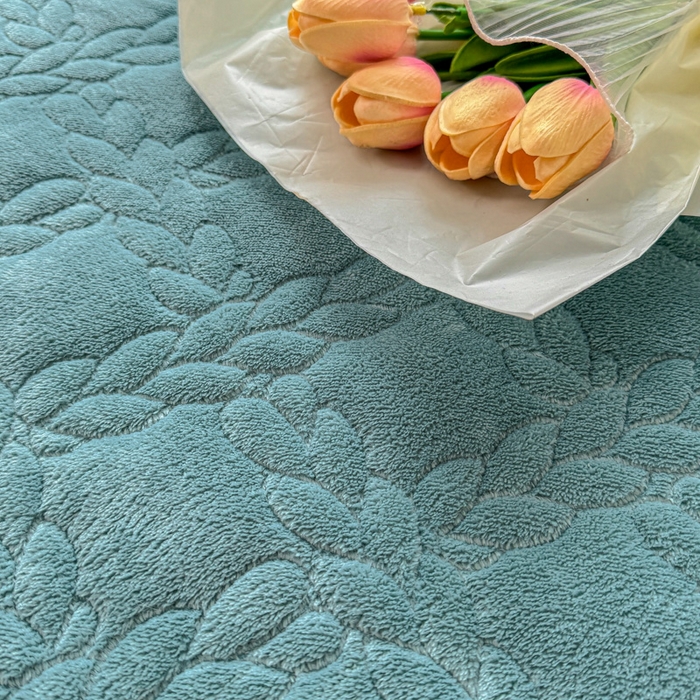 91家纺网 家纺一手货源 找家纺 布柔 2025新款加厚刺绣花边夹棉牛奶绒床裙款床笠 麦穗湖蓝