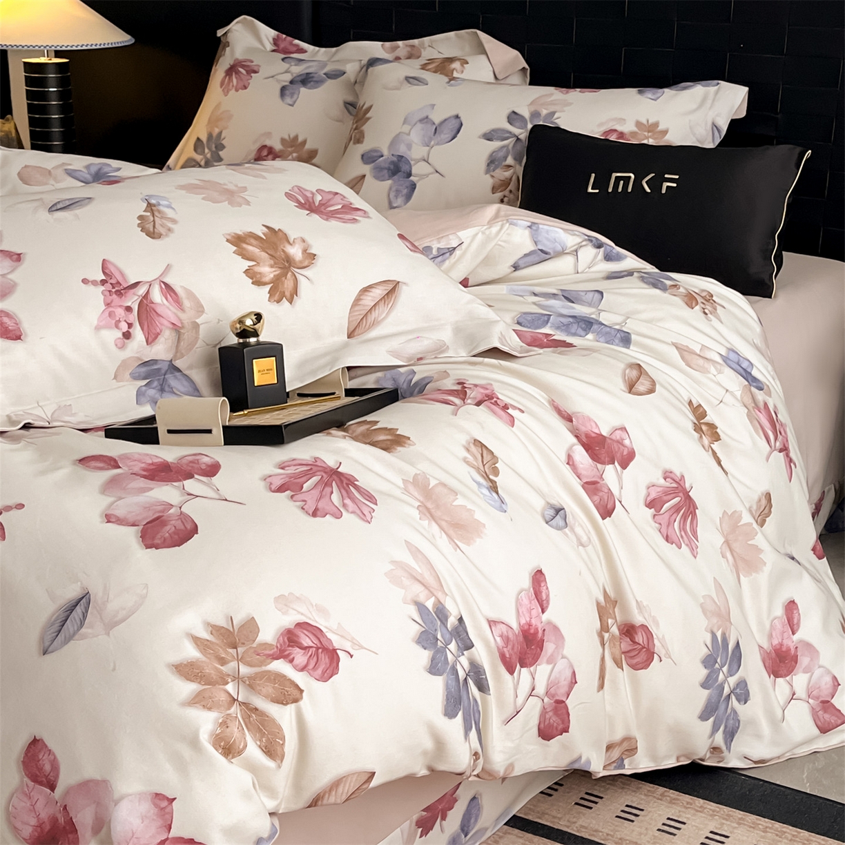 91家纺网 家纺一手货源 找家纺 蓝米卡夫 2025秋冬-全棉生态磨毛数码印花（礼盒包装）提供买家秀 那拉提