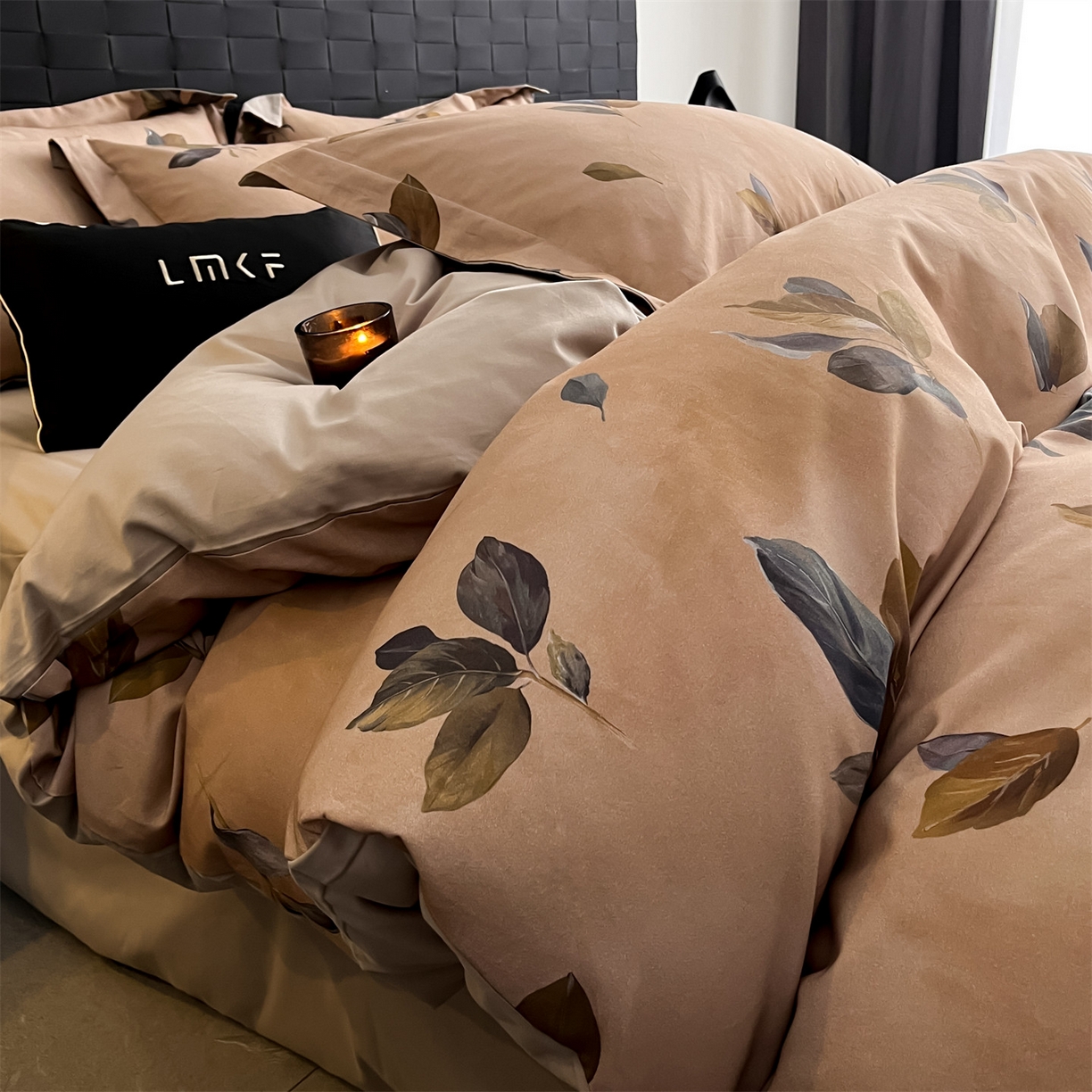 91家纺网 家纺一手货源 找家纺 蓝米卡夫 2025秋冬-全棉生态磨毛数码印花（礼盒包装）提供买家秀 枫晚