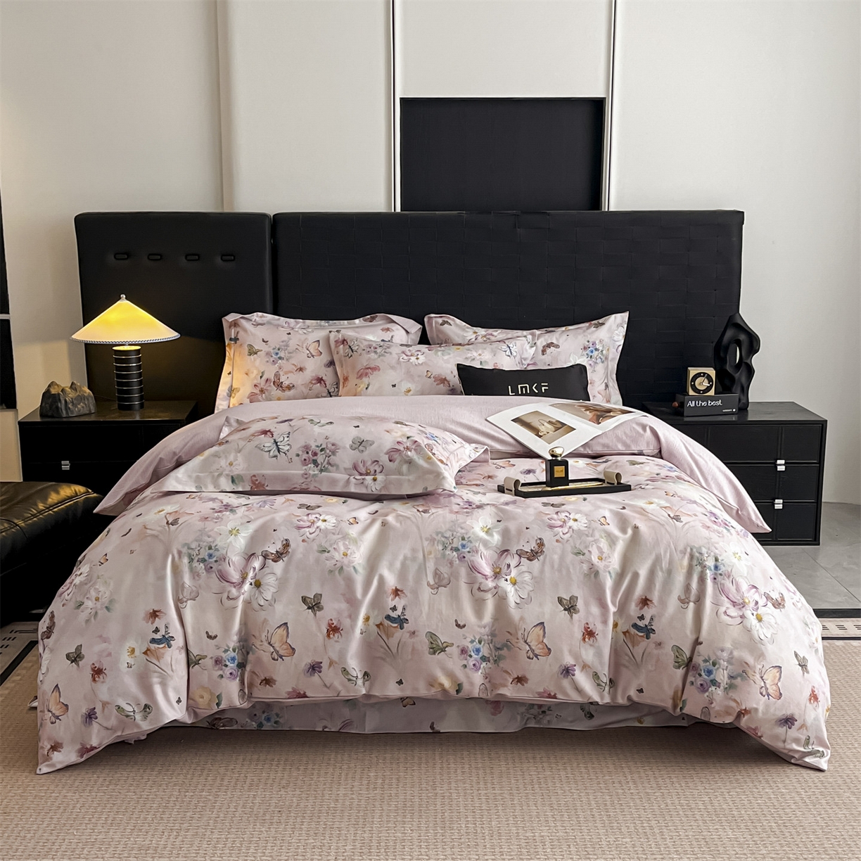 91家纺网 家纺一手货源 找家纺 蓝米卡夫 2025秋冬-全棉生态磨毛数码印花（礼盒包装）提供买家秀 花间蝶漫