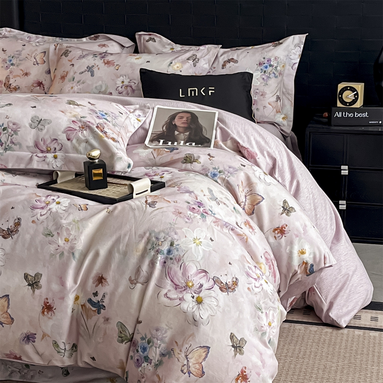 91家纺网 家纺一手货源 找家纺 蓝米卡夫 2025秋冬-全棉生态磨毛数码印花（礼盒包装）提供买家秀 花间蝶漫