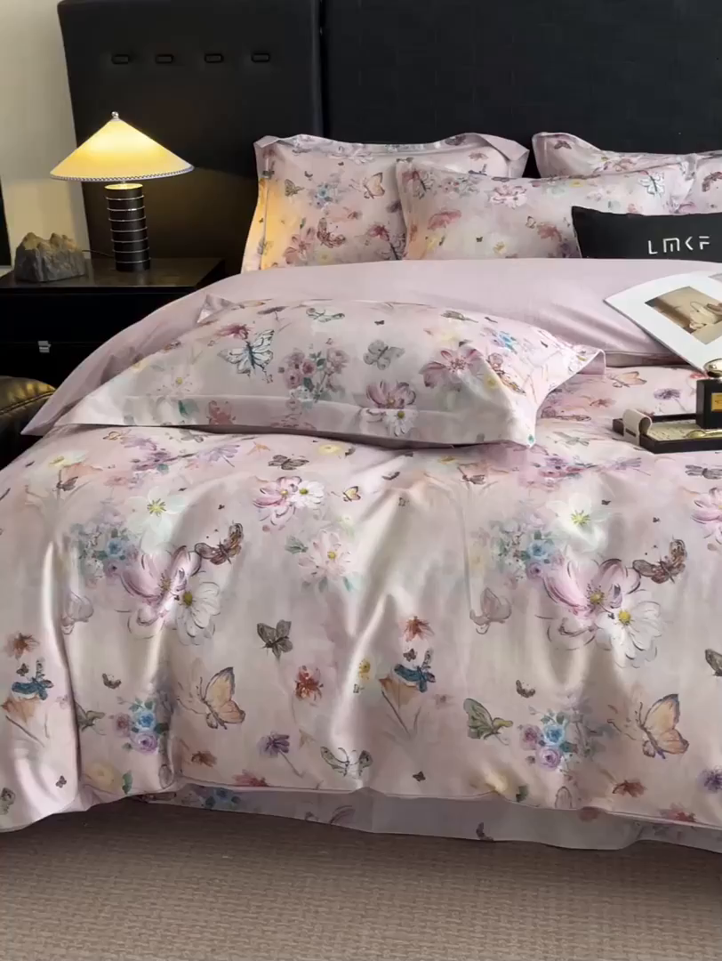 91家纺网 家纺一手货源 找家纺 蓝米卡夫 2025秋冬-全棉生态磨毛数码印花（礼盒包装）提供买家秀 花间蝶漫