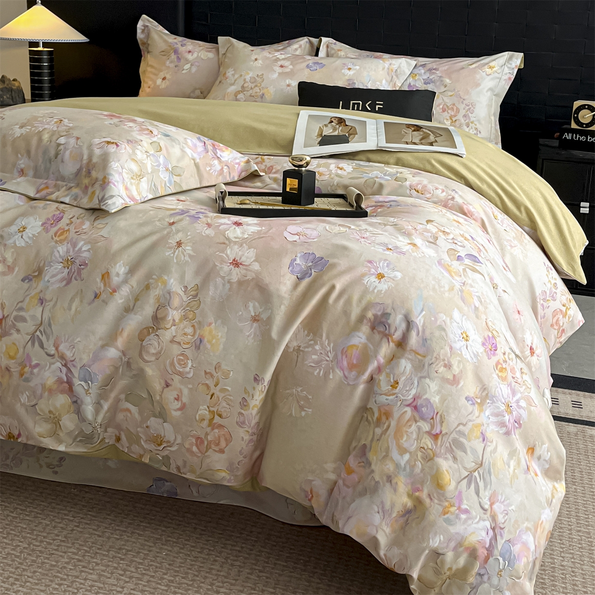 91家纺网 家纺一手货源 找家纺 蓝米卡夫 2025秋冬-全棉生态磨毛数码印花（礼盒包装）提供买家秀 华绮梦