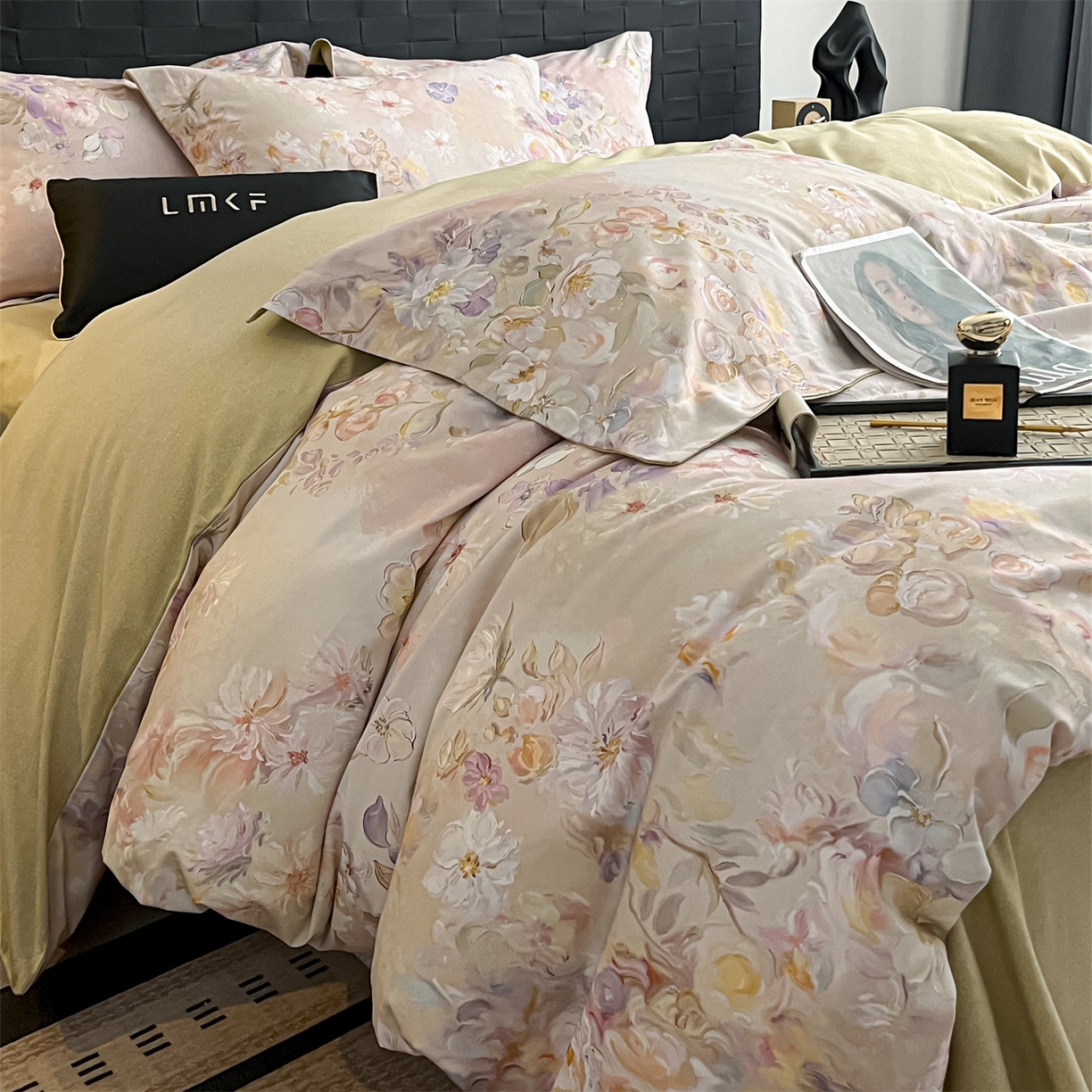 91家纺网 家纺一手货源 找家纺 蓝米卡夫 2025秋冬-全棉生态磨毛数码印花（礼盒包装）提供买家秀 华绮梦