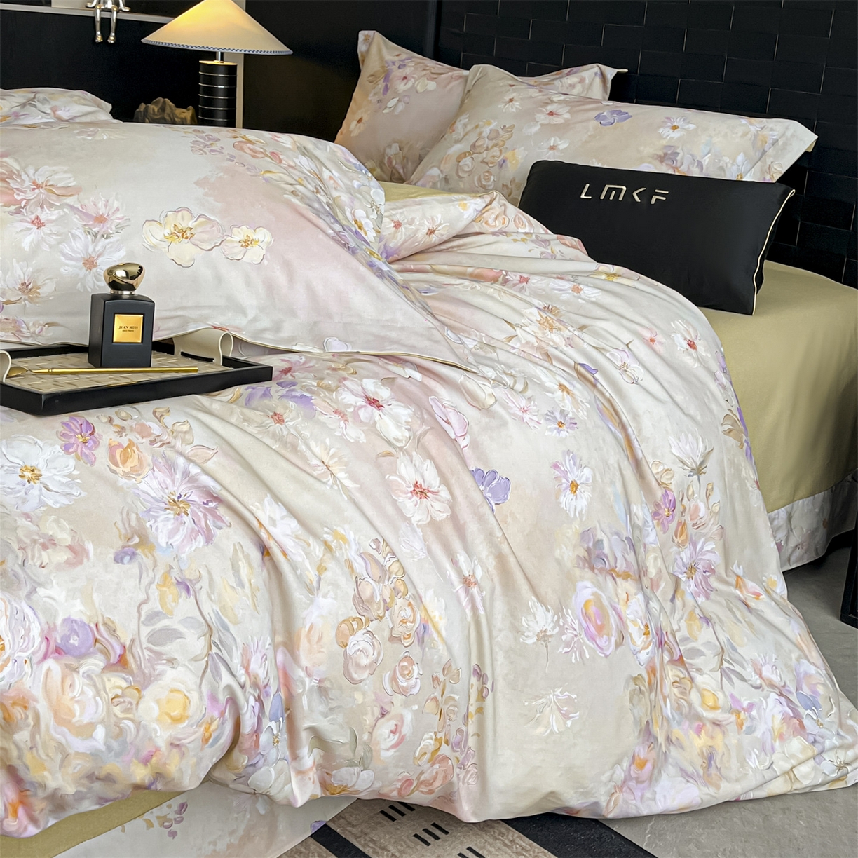 91家纺网 家纺一手货源 找家纺 蓝米卡夫 2025秋冬-全棉生态磨毛数码印花（礼盒包装）提供买家秀 华绮梦