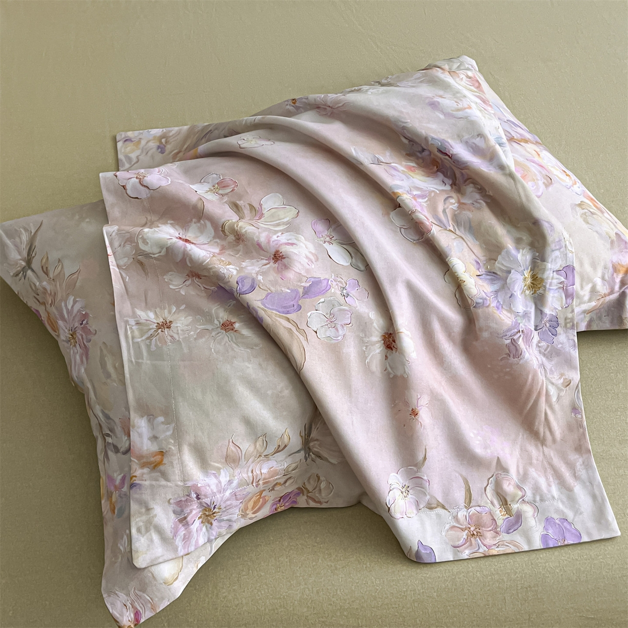 91家纺网 家纺一手货源 找家纺 蓝米卡夫 2025秋冬-全棉生态磨毛数码印花（礼盒包装）提供买家秀 华绮梦