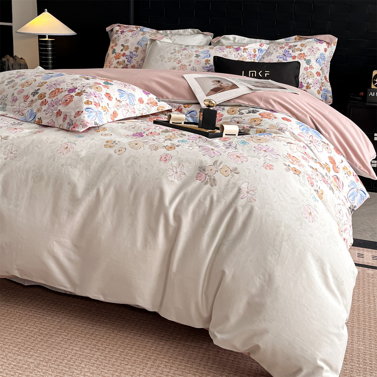 91家纺网 家纺一手货源 找家纺 蓝米卡夫 2025秋冬-全棉生态磨毛数码印花（礼盒包装）提供买家秀 梦云棠