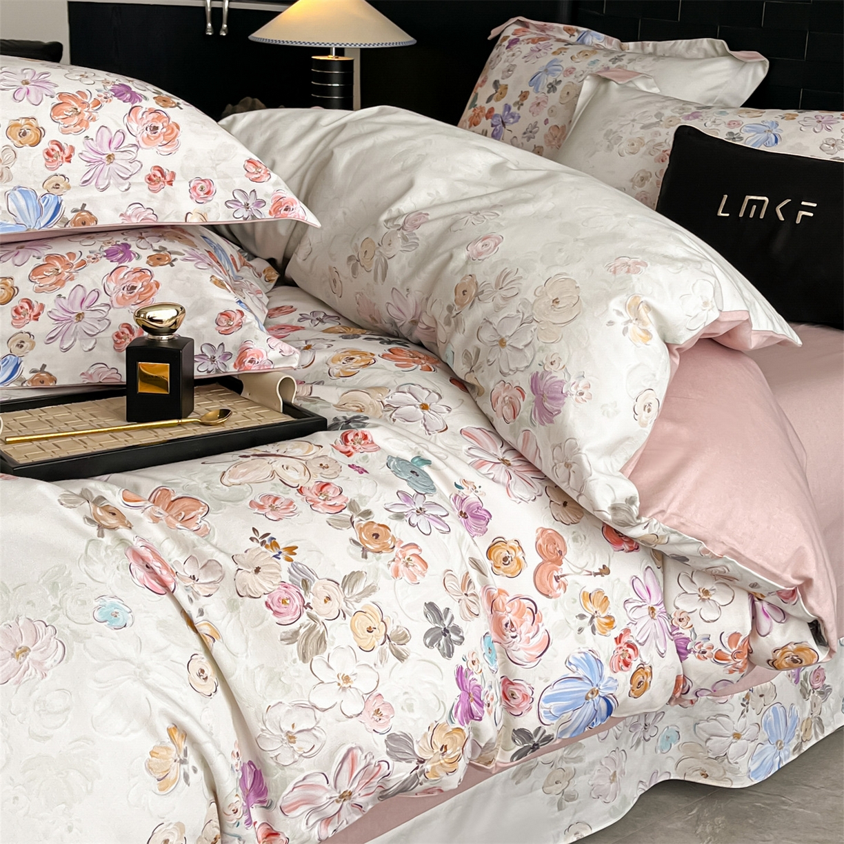 91家纺网 家纺一手货源 找家纺 蓝米卡夫 2025秋冬-全棉生态磨毛数码印花（礼盒包装）提供买家秀 梦云棠