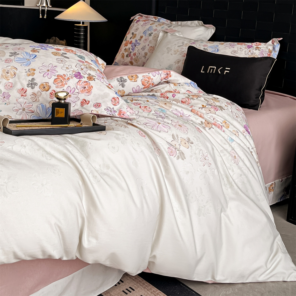 91家纺网 家纺一手货源 找家纺 蓝米卡夫 2025秋冬-全棉生态磨毛数码印花（礼盒包装）提供买家秀 梦云棠