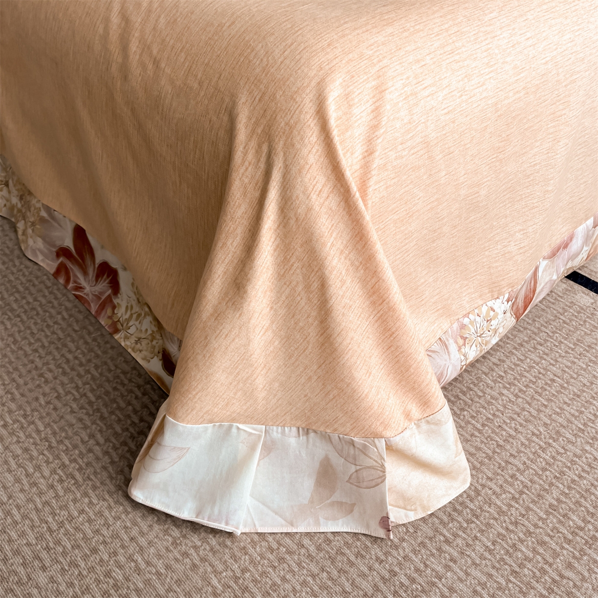 91家纺网 家纺一手货源 找家纺 蓝米卡夫 2025秋冬-全棉生态磨毛数码印花（礼盒包装）提供买家秀 炫彩蝶舞